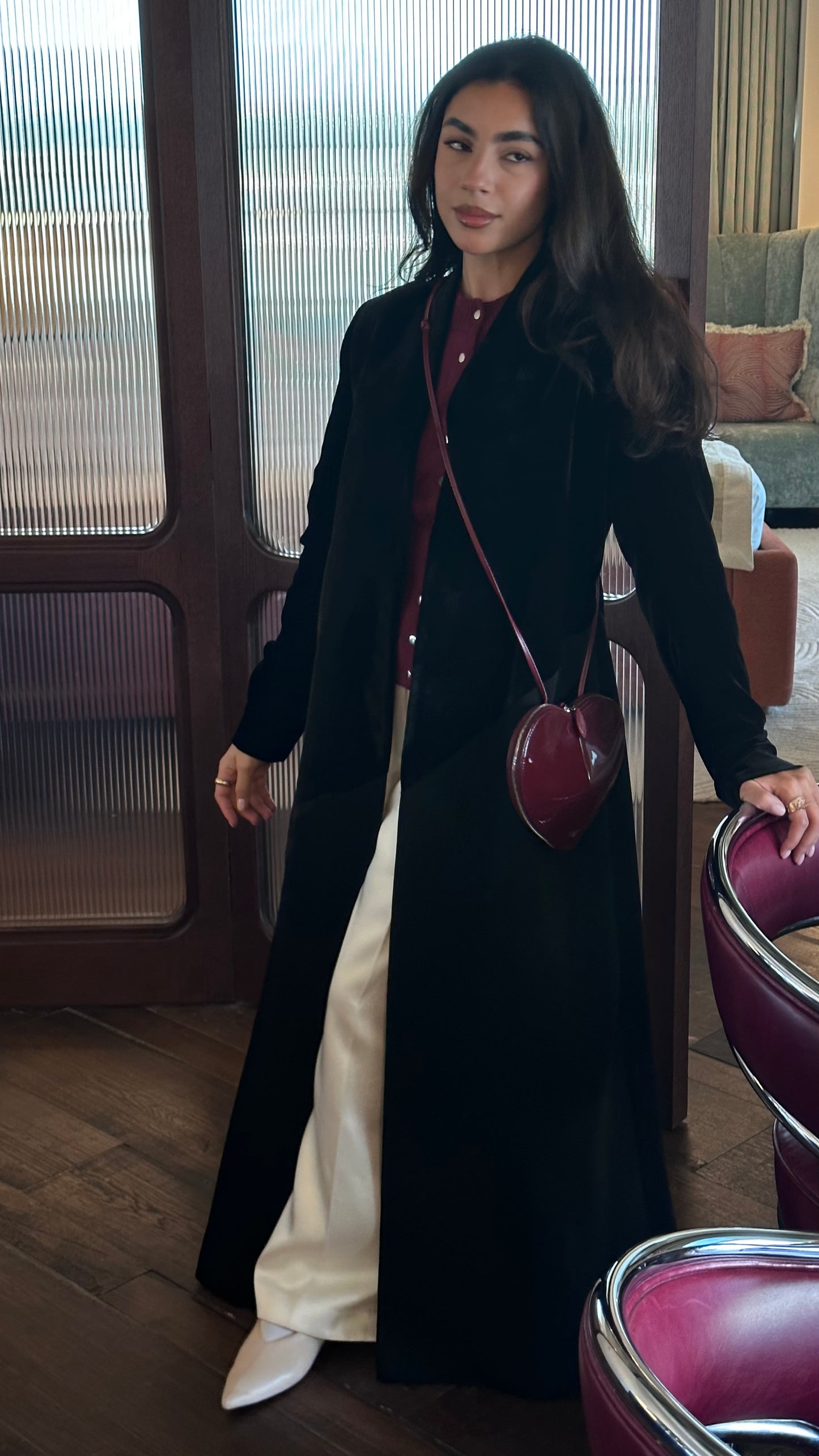 Abaya Velvet Black