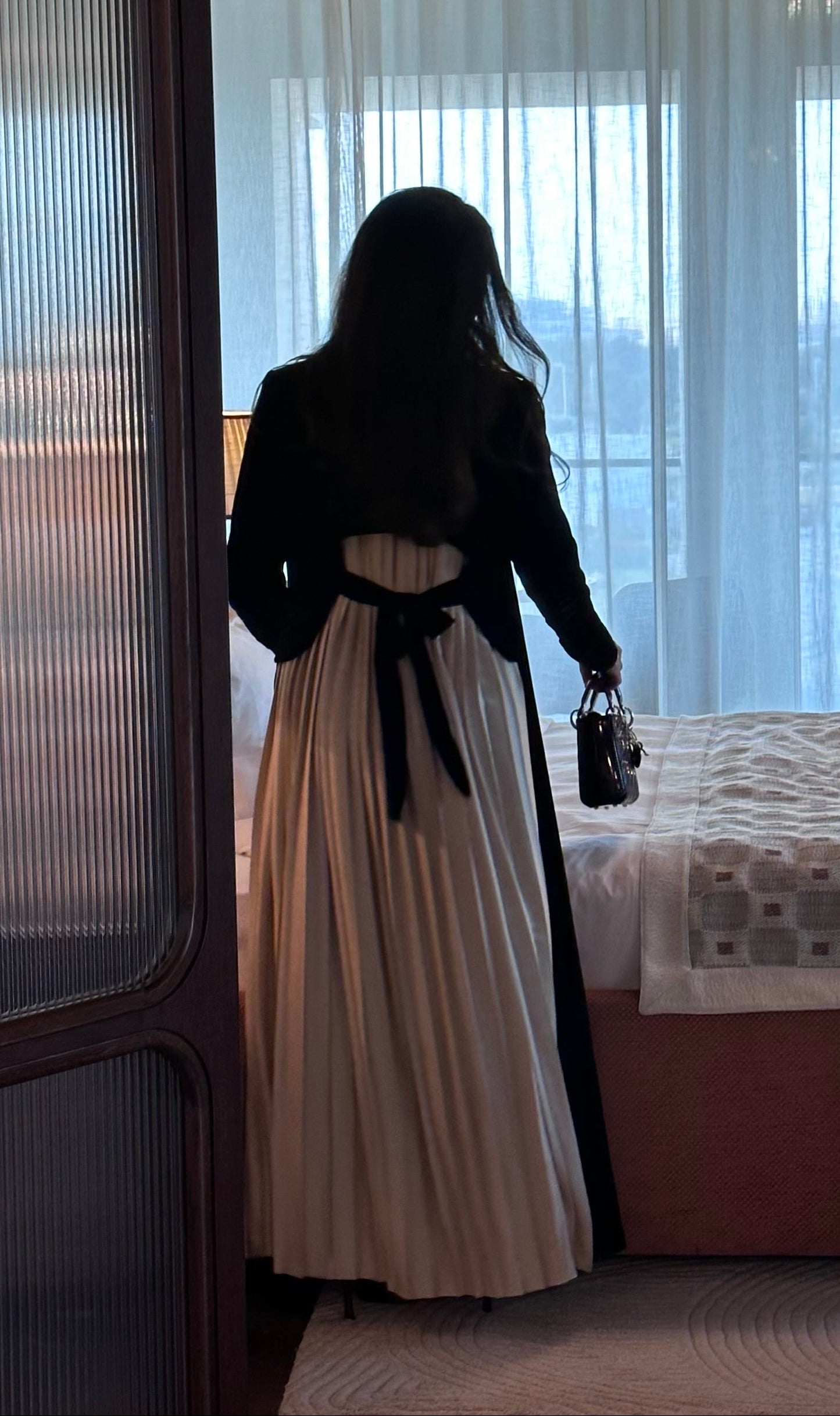 Velvet & Plisse Abaya